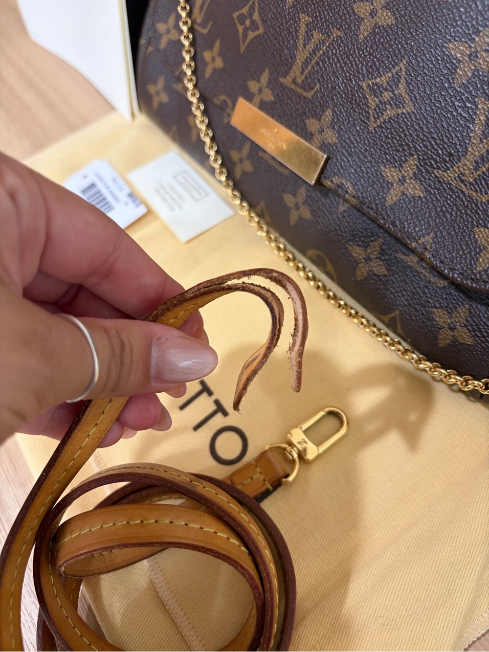 Louis Vuitton Brown Monogram Crossbody Bag with Gold Chain - Picture 2 of 10